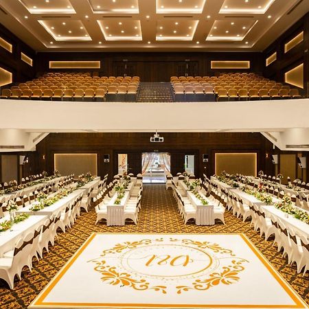 The King'S Meadows Hotel Golhalli Luaran gambar