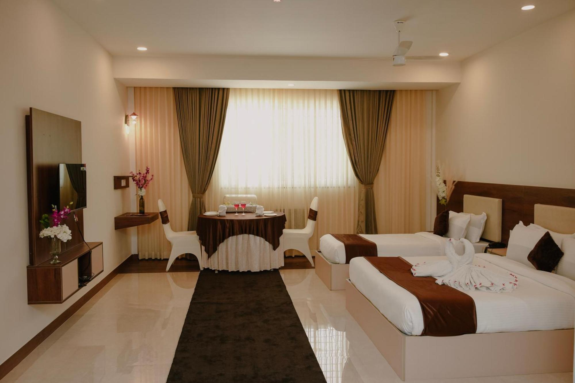 The King'S Meadows Hotel Golhalli Luaran gambar